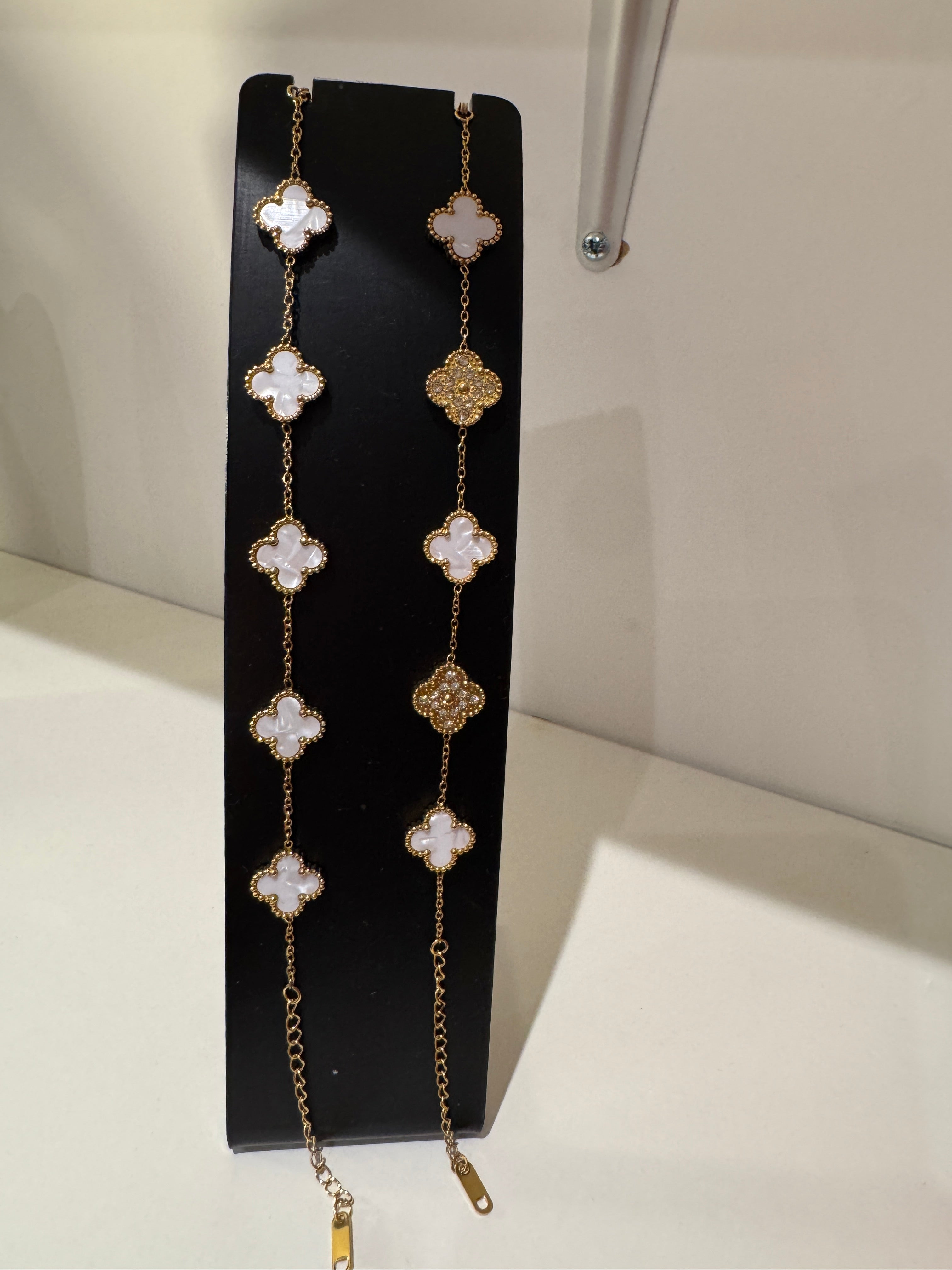 Pair of clover bracelets